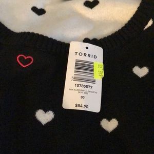 Torrid scoop neck sweater w/red & white hearts